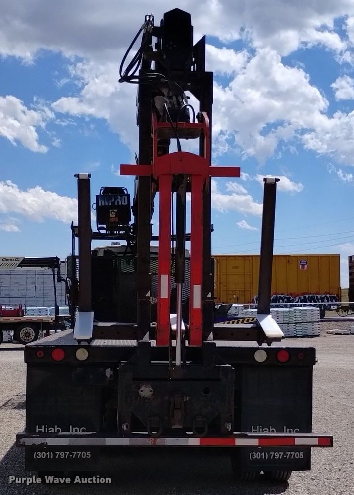 image for item DQ6130 2005 Sterling  crane truck