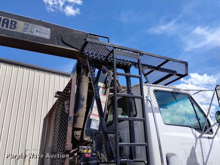 image for item DQ6130 2005 Sterling  crane truck