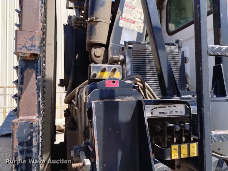 image for item DQ6130 2005 Sterling  crane truck