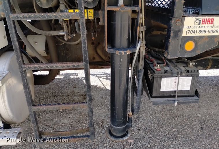 image for item DQ6130 2005 Sterling  crane truck