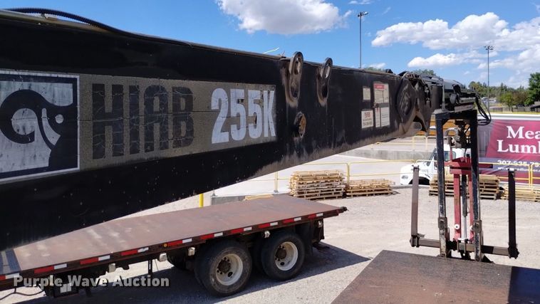 image for item DQ6130 2005 Sterling  crane truck