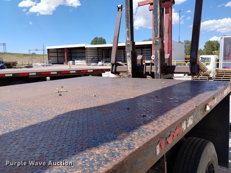 image for item DQ6130 2005 Sterling  crane truck