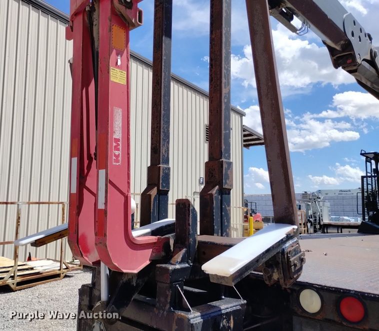 image for item DQ6130 2005 Sterling  crane truck