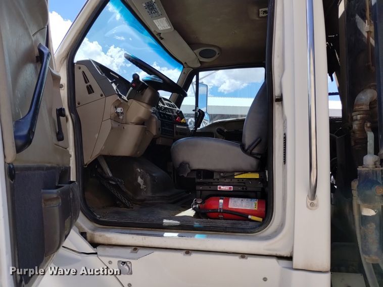 image for item DQ6130 2005 Sterling  crane truck