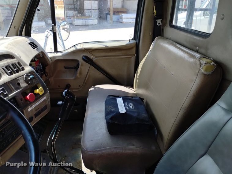 image for item DQ6130 2005 Sterling  crane truck