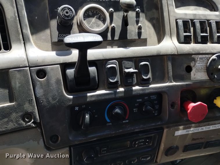 image for item DQ6130 2005 Sterling  crane truck