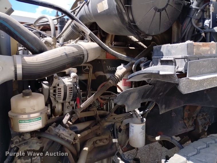 image for item DQ6130 2005 Sterling  crane truck