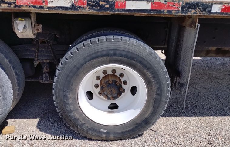 image for item DQ6130 2005 Sterling  crane truck