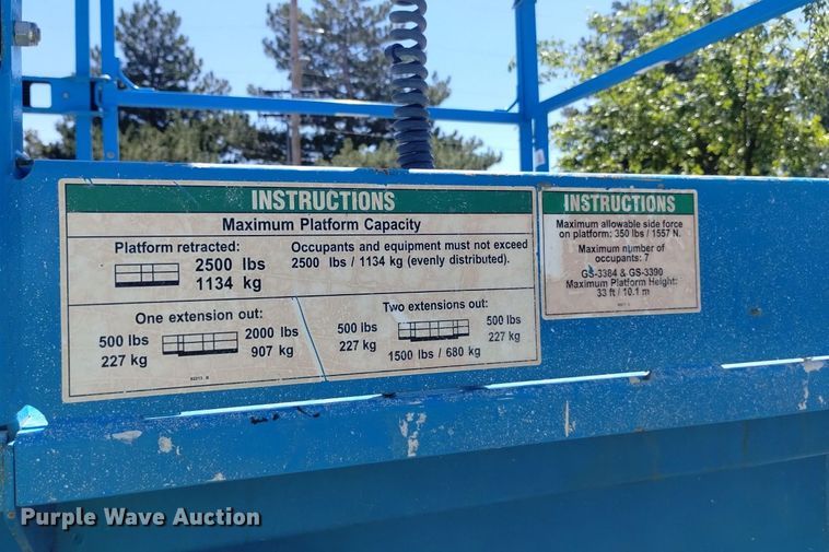 image for item DQ6141 2014 Genie GS3384 scissor lift