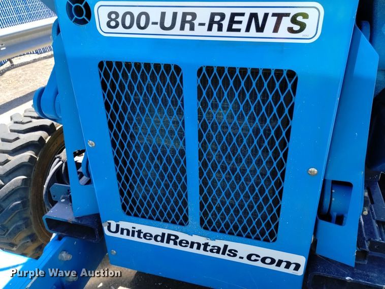 image for item DQ6141 2014 Genie GS3384 scissor lift