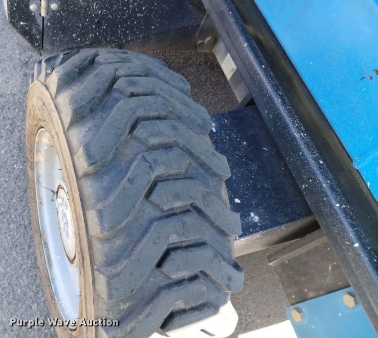 image for item DQ6141 2014 Genie GS3384 scissor lift