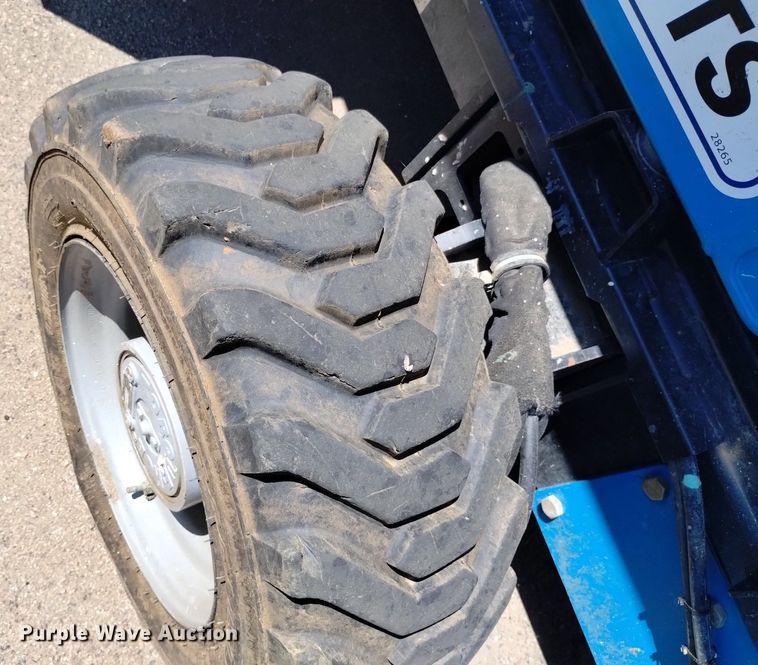 image for item DQ6141 2014 Genie GS3384 scissor lift