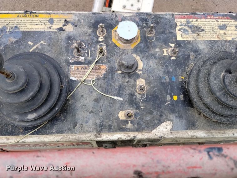 image for item DQ6142 2005 Snorkel  TB60 boom lift