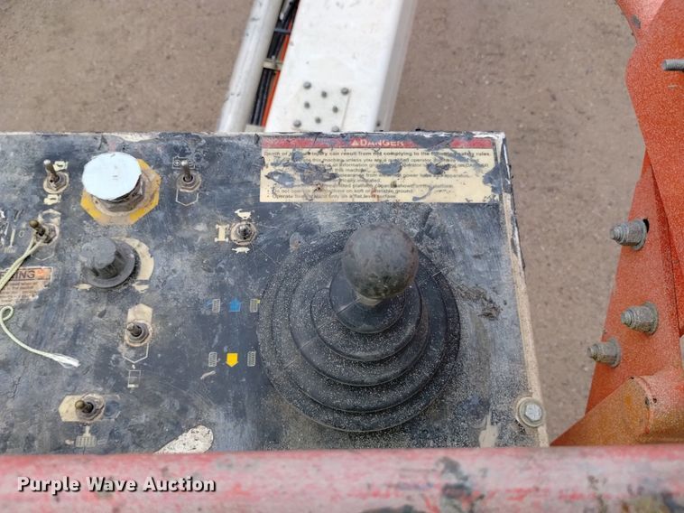 image for item DQ6142 2005 Snorkel  TB60 boom lift