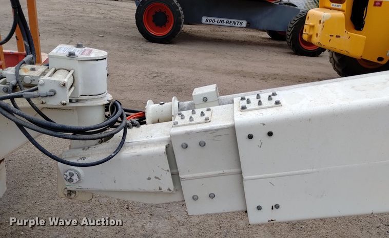 image for item DQ6142 2005 Snorkel  TB60 boom lift