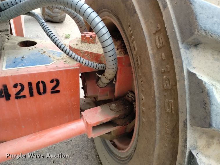 image for item DQ6142 2005 Snorkel  TB60 boom lift