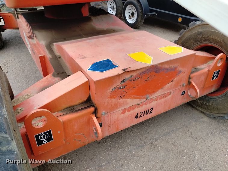 image for item DQ6142 2005 Snorkel  TB60 boom lift