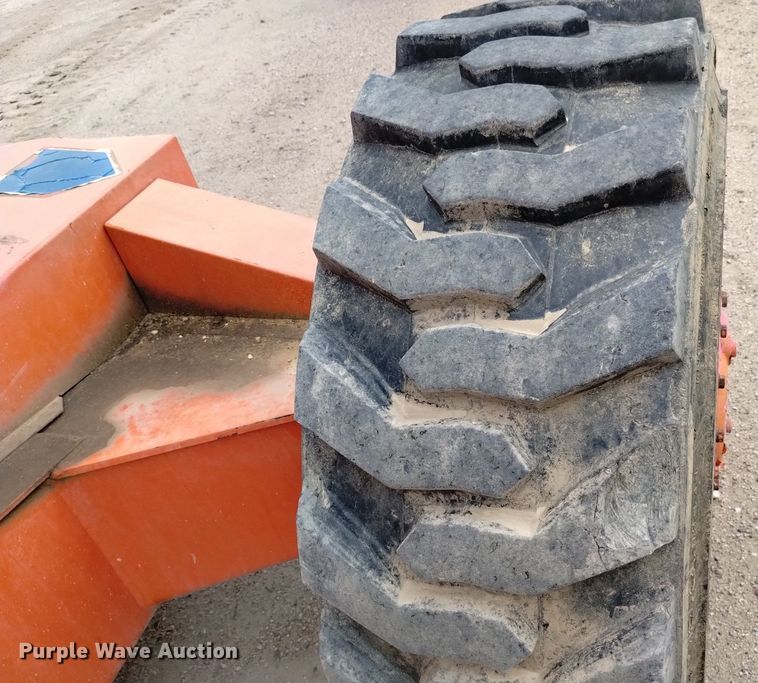 image for item DQ6142 2005 Snorkel  TB60 boom lift