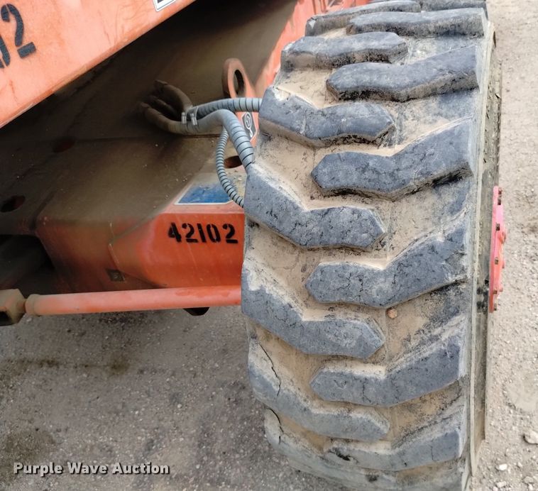 image for item DQ6142 2005 Snorkel  TB60 boom lift