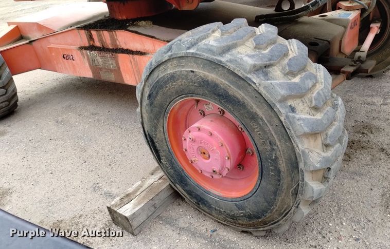 image for item DQ6142 2005 Snorkel  TB60 boom lift