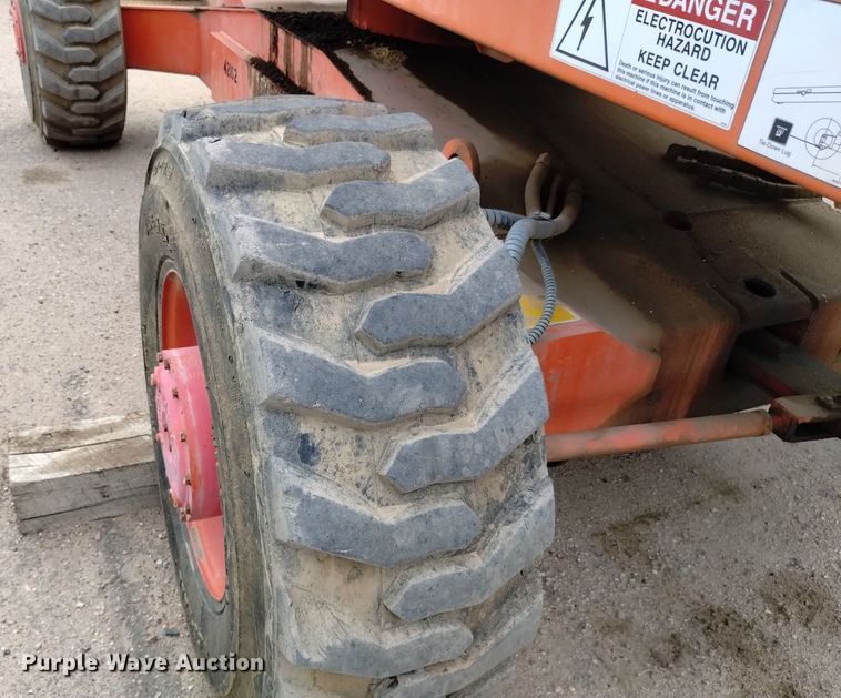 image for item DQ6142 2005 Snorkel  TB60 boom lift