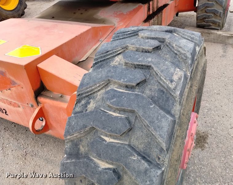 image for item DQ6142 2005 Snorkel  TB60 boom lift