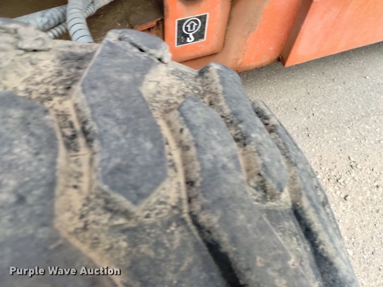 image for item DQ6142 2005 Snorkel  TB60 boom lift