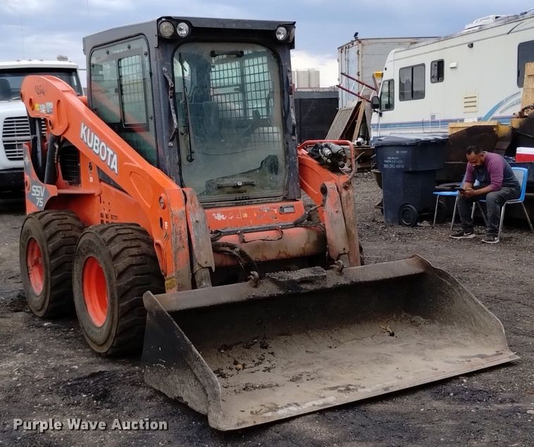 image for item DQ6143 2016 Kubota SSV75 skid steer loader