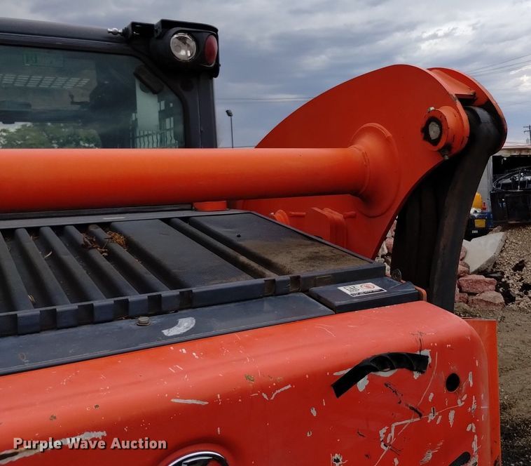 image for item DQ6143 2016 Kubota SSV75 skid steer loader