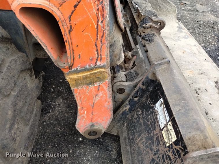 image for item DQ6143 2016 Kubota SSV75 skid steer loader