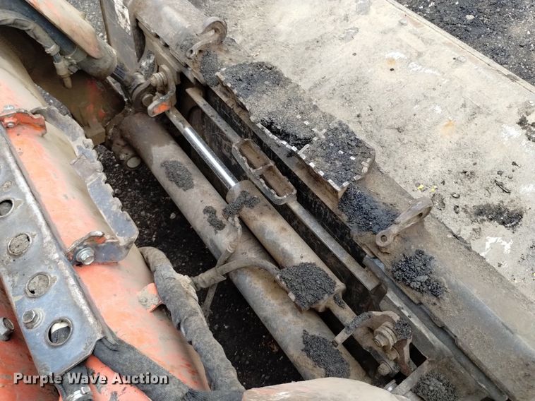 image for item DQ6143 2016 Kubota SSV75 skid steer loader