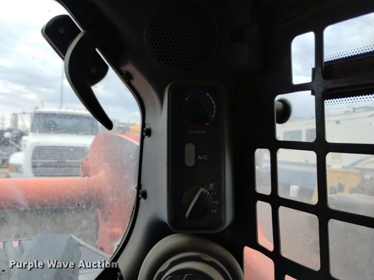 image for item DQ6143 2016 Kubota SSV75 skid steer loader