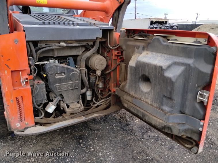 image for item DQ6143 2016 Kubota SSV75 skid steer loader