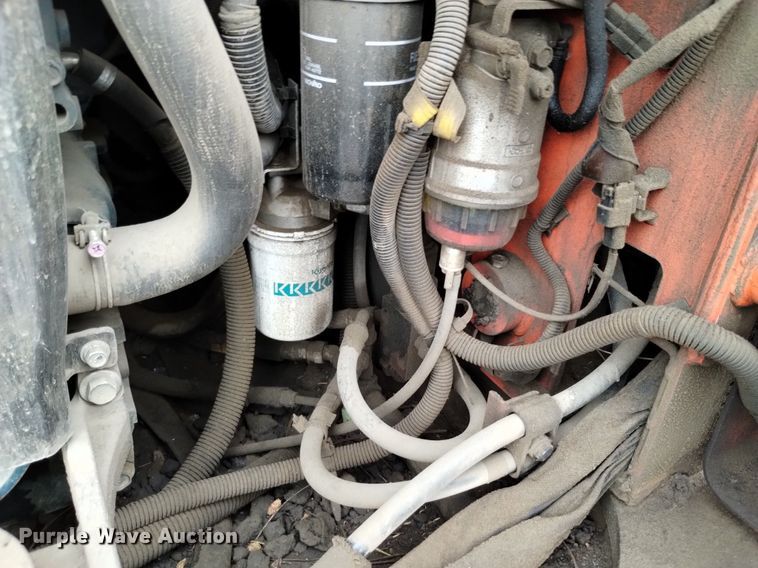 image for item DQ6143 2016 Kubota SSV75 skid steer loader