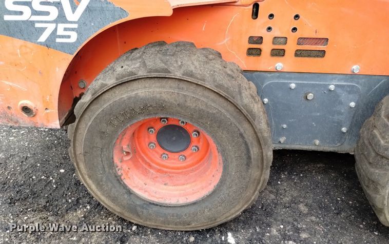 image for item DQ6143 2016 Kubota SSV75 skid steer loader
