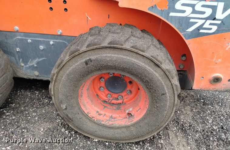 image for item DQ6143 2016 Kubota SSV75 skid steer loader