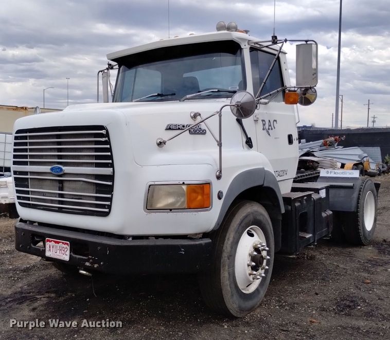 image for item DQ6144 1993 Ford L9000 AeroMax semi truck