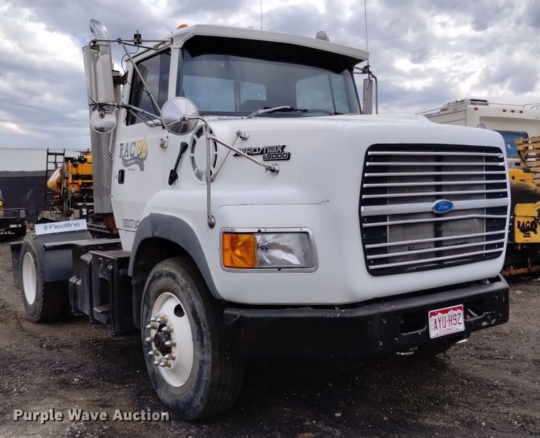 image for item DQ6144 1993 Ford L9000 AeroMax semi truck
