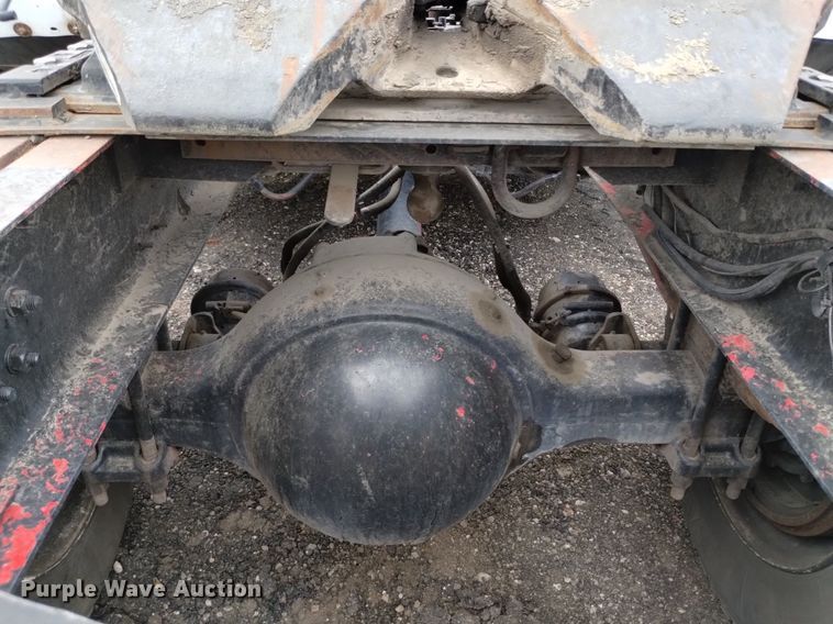 image for item DQ6144 1993 Ford L9000 AeroMax semi truck