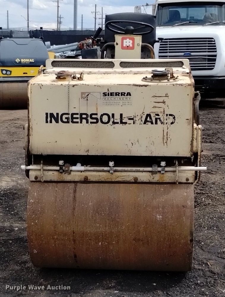 image for item DQ6146 1994 Ingersoll Rand  DD22 double drum vibratory roller