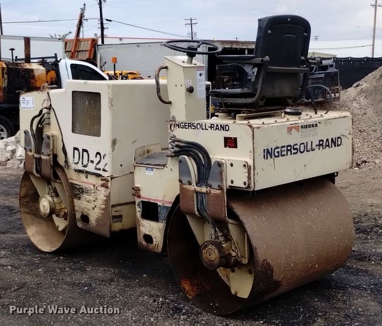 image for item DQ6146 1994 Ingersoll Rand  DD22 double drum vibratory roller