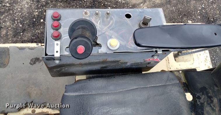 image for item DQ6146 1994 Ingersoll Rand  DD22 double drum vibratory roller