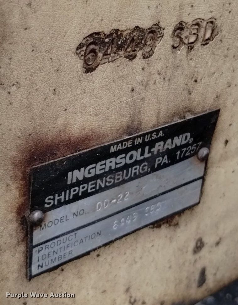 image for item DQ6146 1994 Ingersoll Rand  DD22 double drum vibratory roller