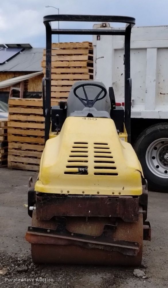 image for item DQ6148 1999 Wacker RD11A double drum roller