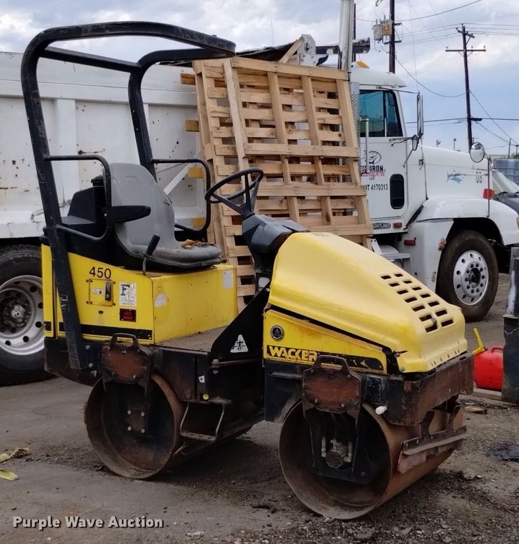 image for item DQ6148 1999 Wacker RD11A double drum roller