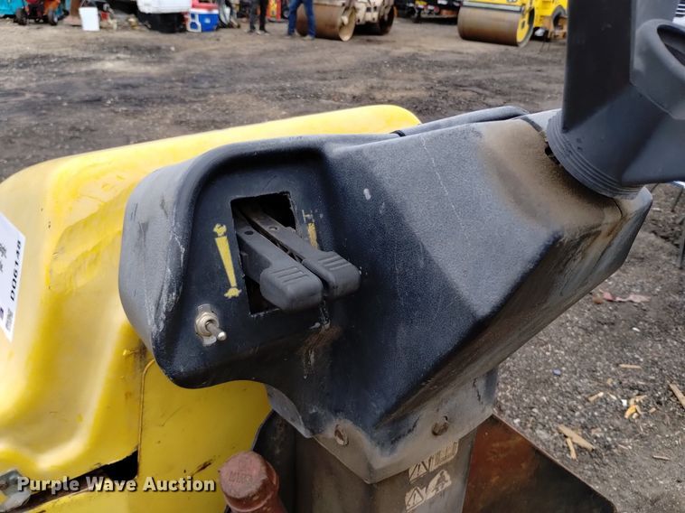 image for item DQ6148 1999 Wacker RD11A double drum roller