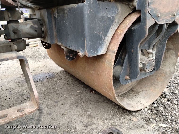 image for item DQ6148 1999 Wacker RD11A double drum roller