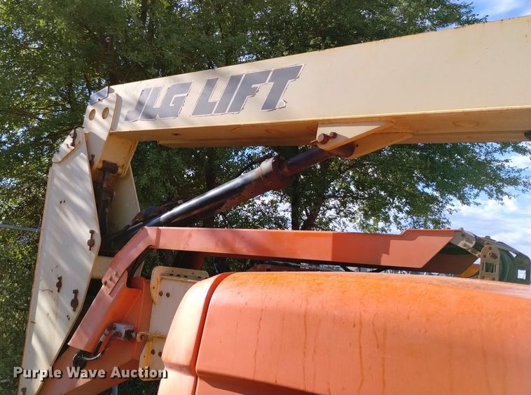image for item DQ6153 2014 JLG 600AJ boom lift