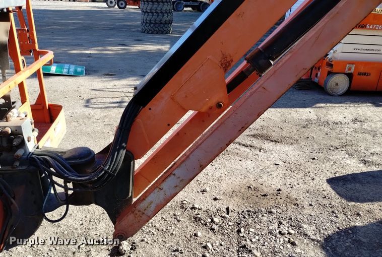 image for item DQ6153 2014 JLG 600AJ boom lift