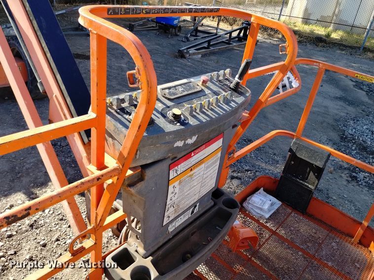 image for item DQ6153 2014 JLG 600AJ boom lift